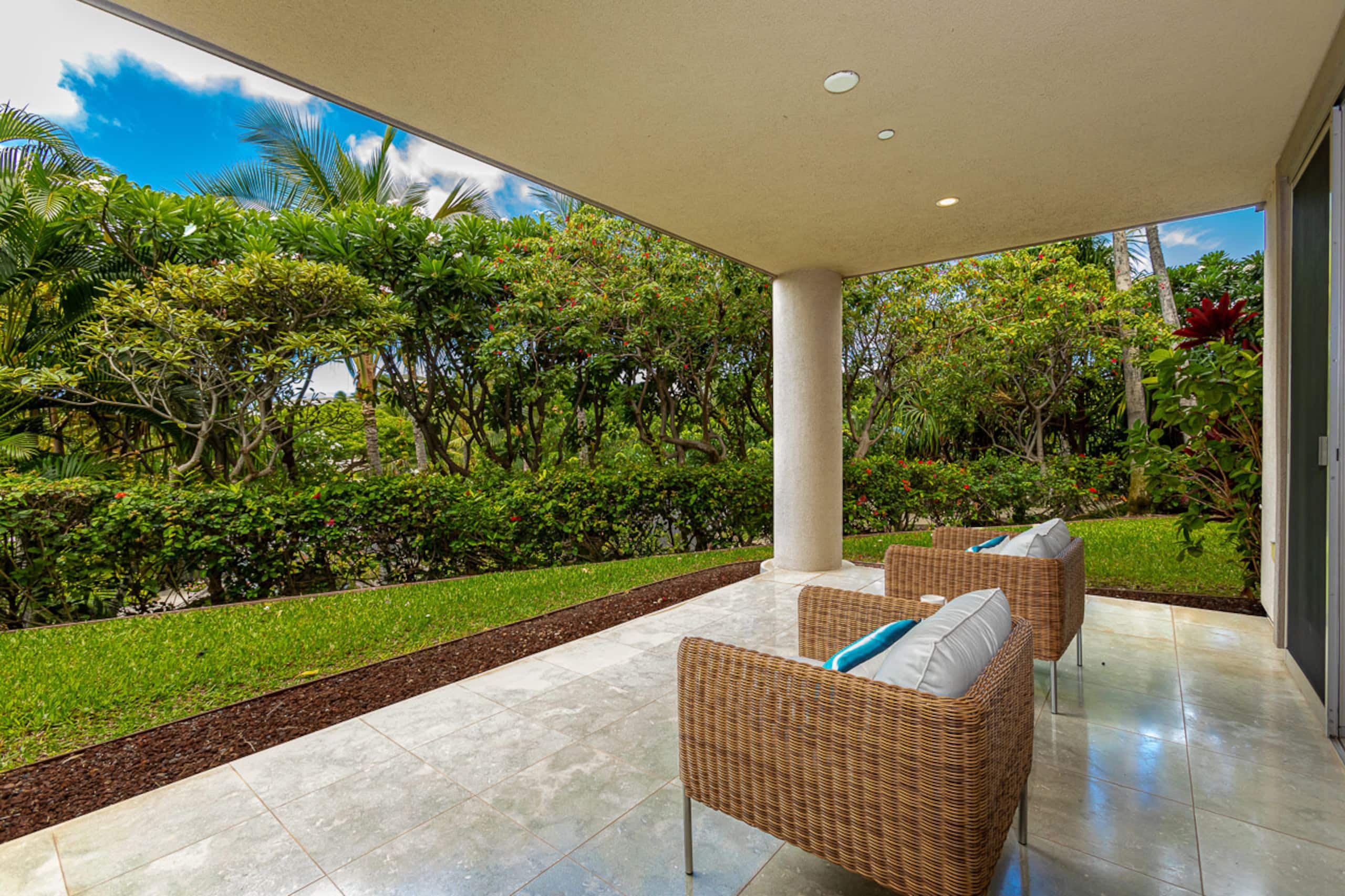 Townhouse in Kihei · ★4.95 · 3 bedrooms · 4 beds · 3.5 baths - Image 18