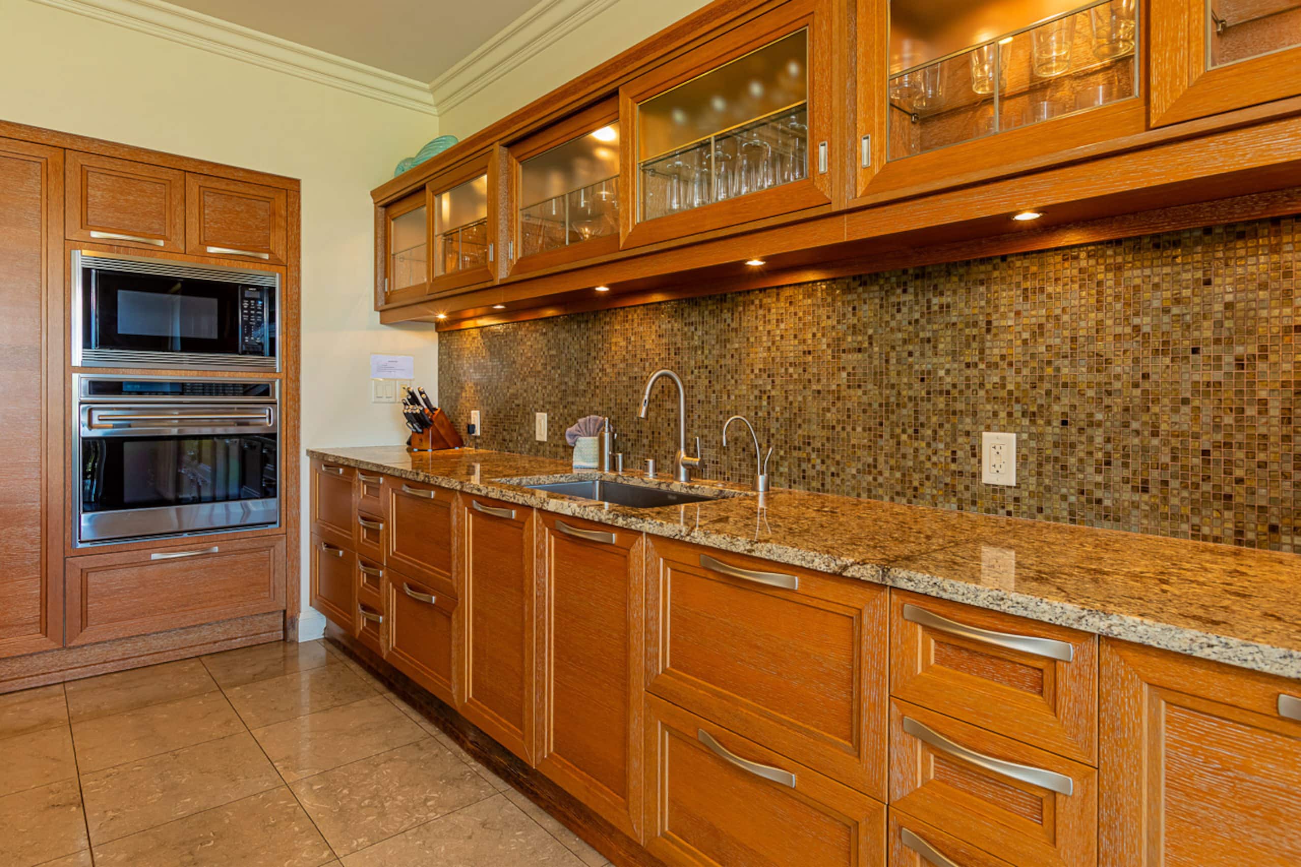Townhouse in Kihei · ★4.95 · 3 bedrooms · 4 beds · 3.5 baths - Image 13