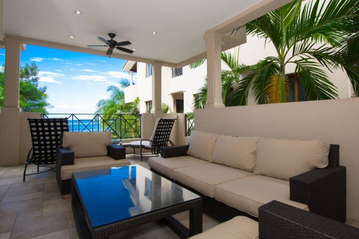 Sol y Mar 3B • Beachfront 3BR Condo Playa Hermosa