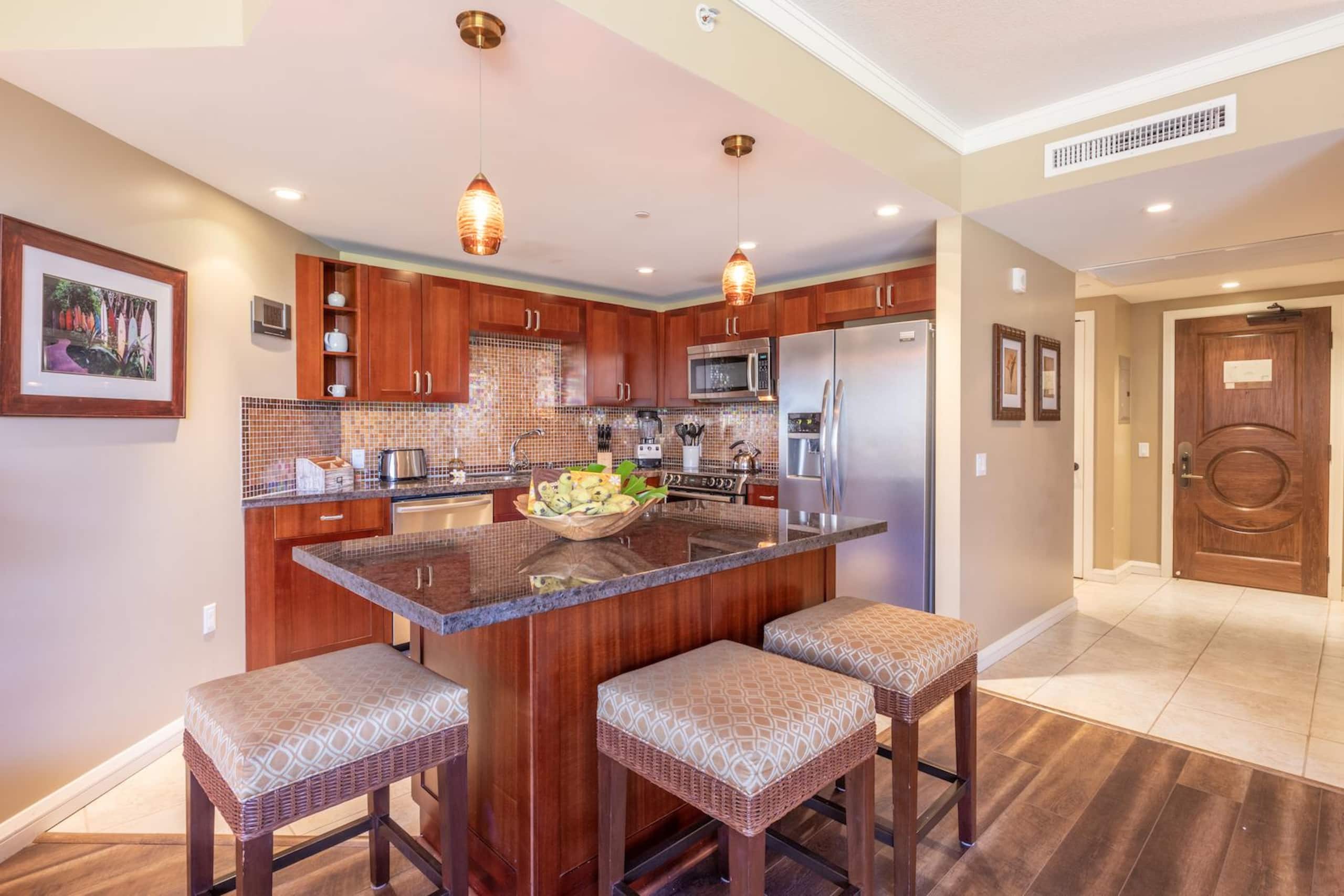 Condo in Lahaina · ★4.92 · 1 bedroom · 2 beds · 1 bath - Image 9