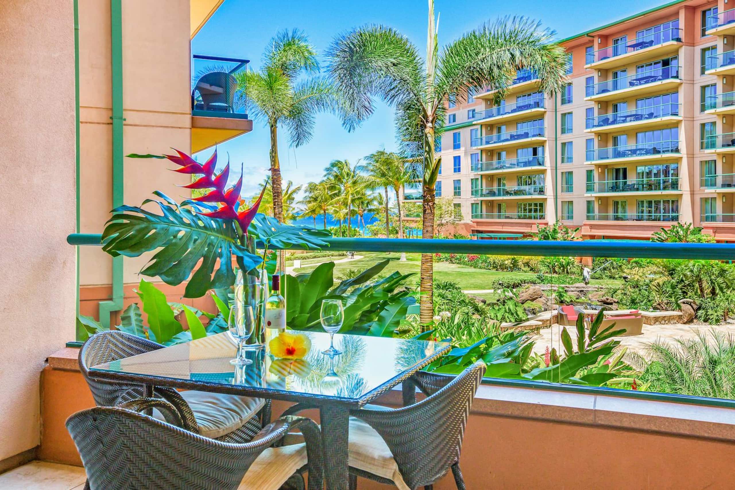 Condo in Lahaina · ★4.92 · 1 bedroom · 2 beds · 1 bath - Image 1