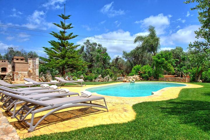 Trullo santo stefano – vacation rental with swimmi gallery image 4