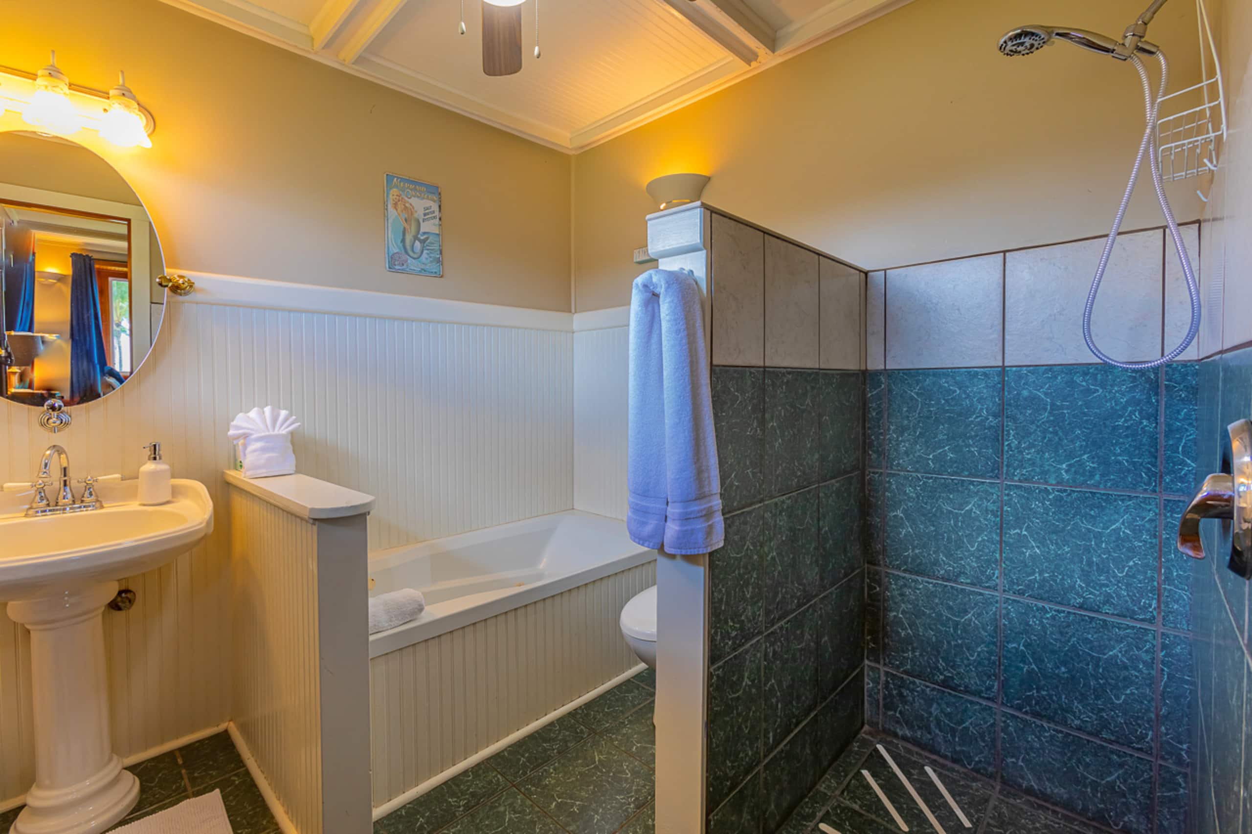 Home in Kihei · ★4.76 · 4 bedrooms · 9 beds · 3.5 baths - Image 37