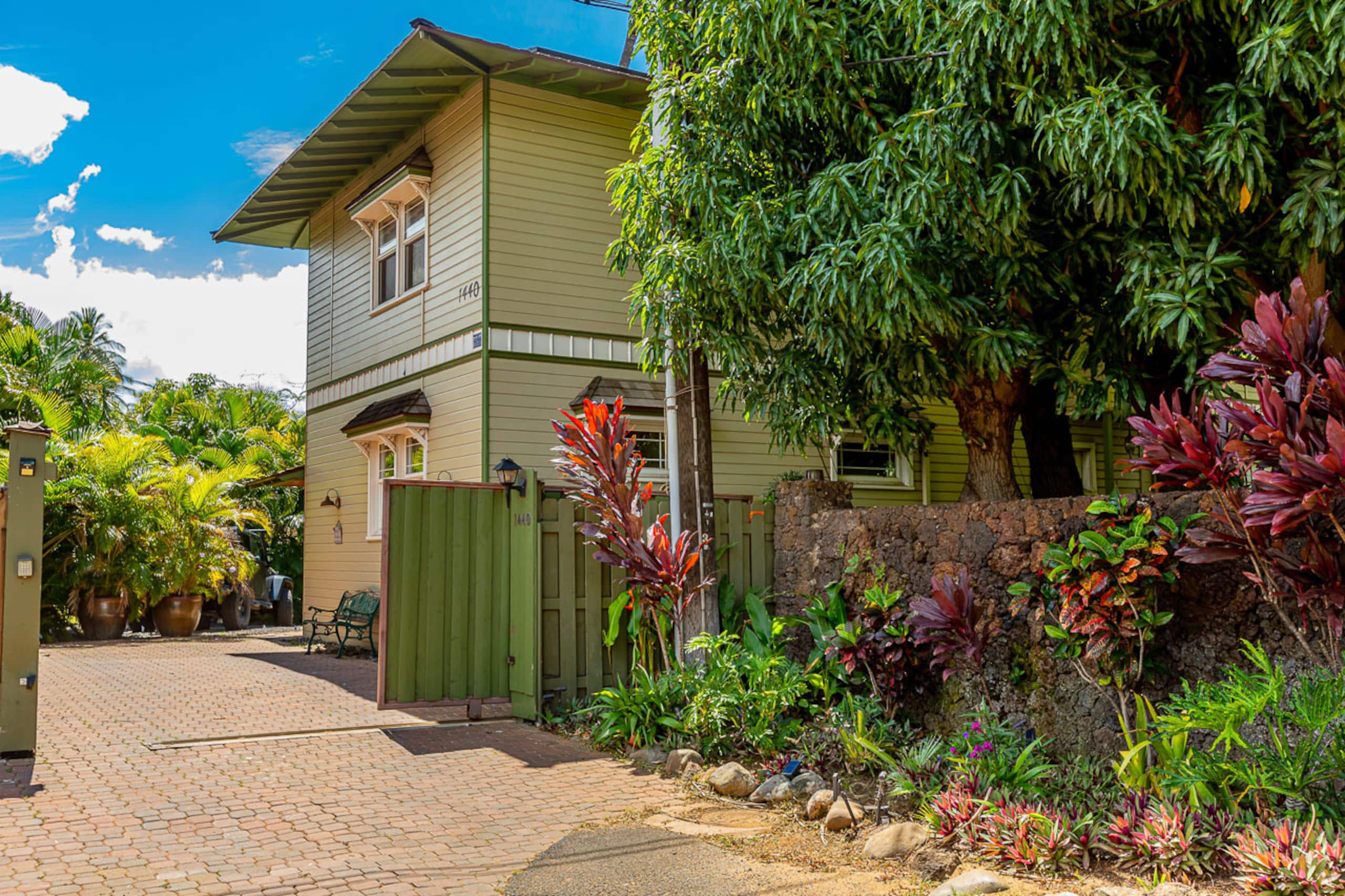 Home in Kihei · ★4.76 · 4 bedrooms · 9 beds · 3.5 baths - Image 49