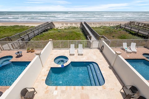 Gulf Breeze: Oceanfront Home w/ Pool & Bch Access!