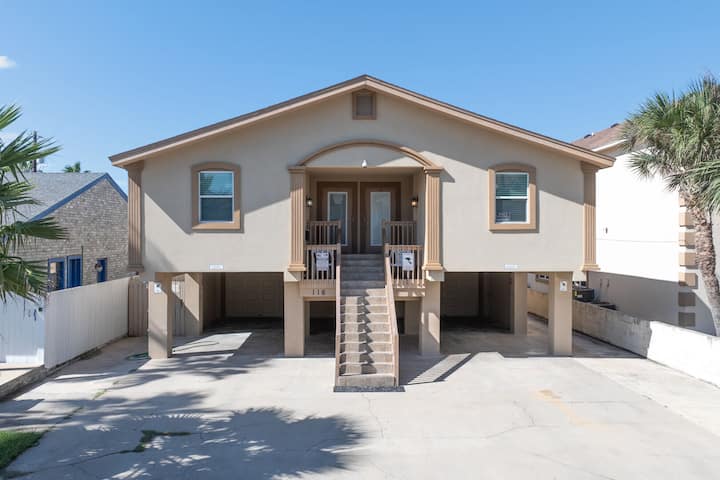 Multi-family Beach Retreat Heated Pool - South Padre Island