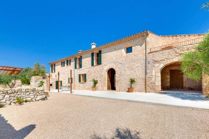 Cases D’alcudiarrom Vilafranca gallery image 3