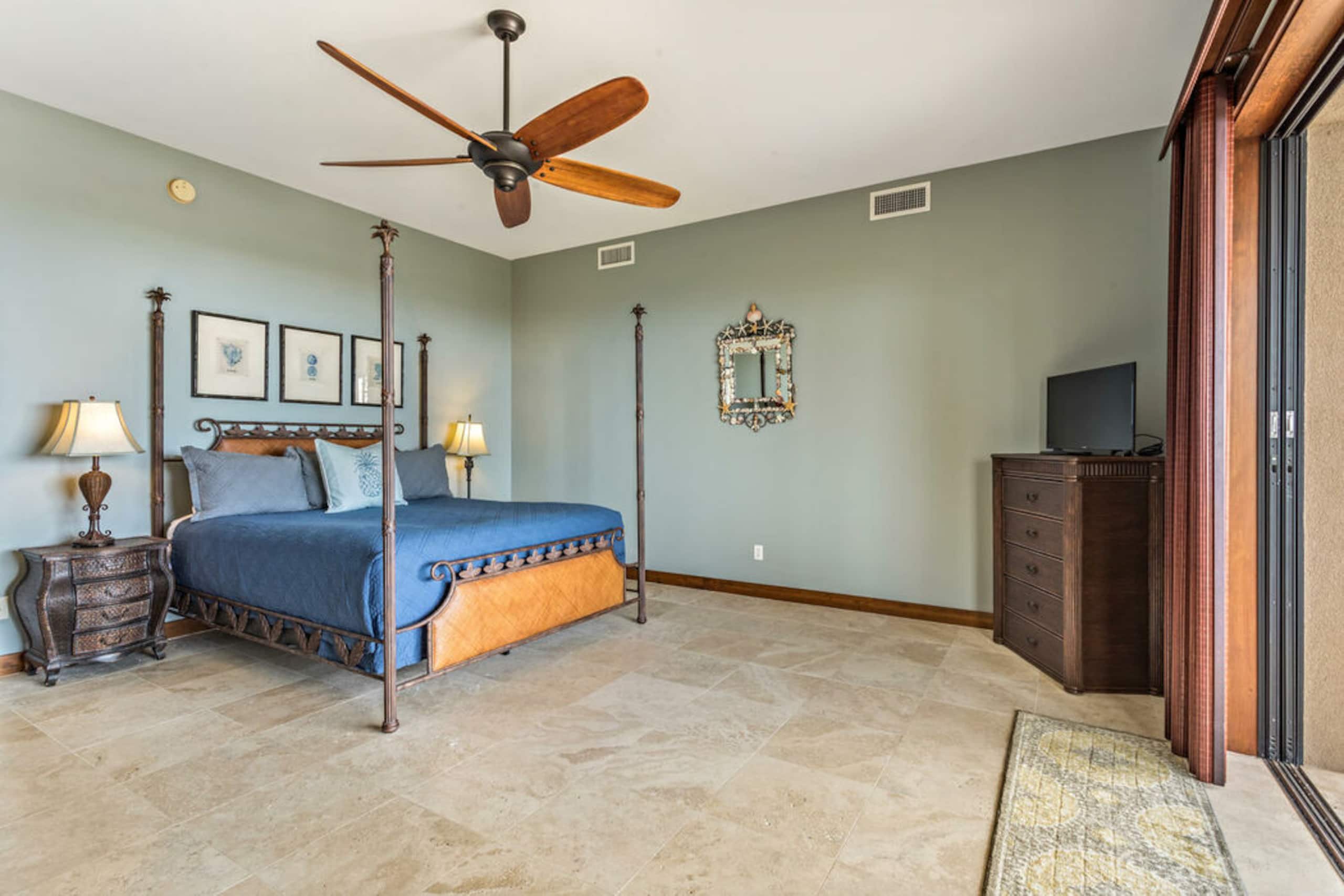 Home in Kailua-Kona · ★5.0 · 5 bedrooms · 6 beds · 4.5 baths - Image 16
