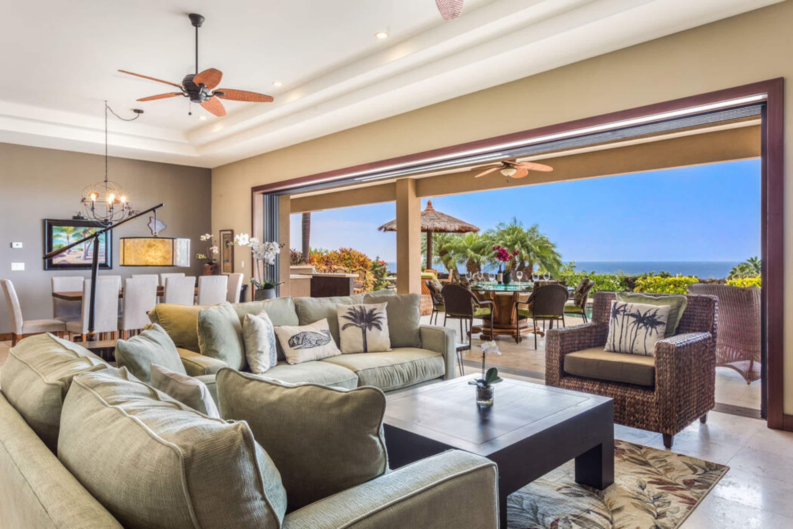 Home in Kailua-Kona · ★5.0 · 5 bedrooms · 6 beds · 4.5 baths - Image 4