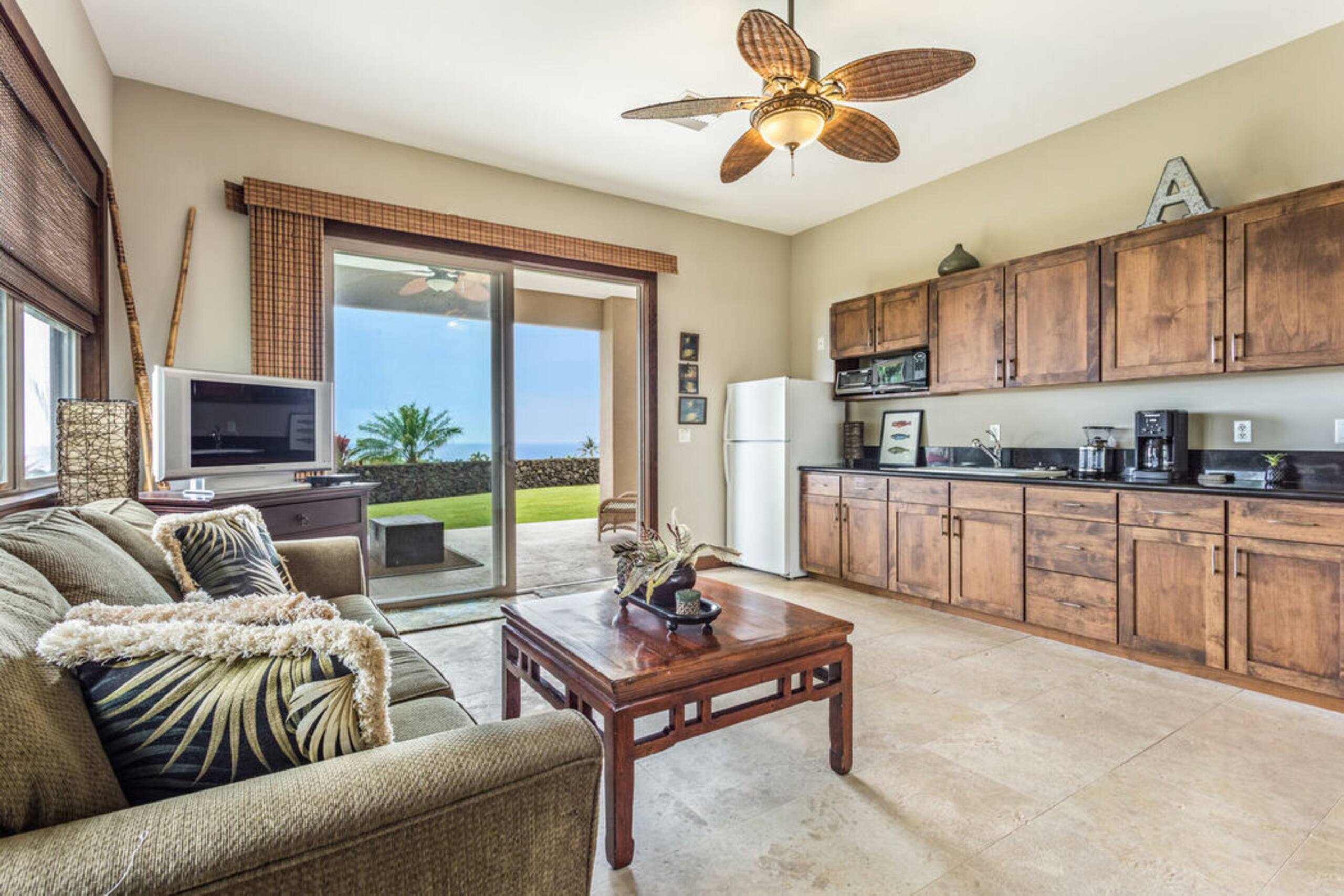 Home in Kailua-Kona · ★5.0 · 5 bedrooms · 6 beds · 4.5 baths - Image 29