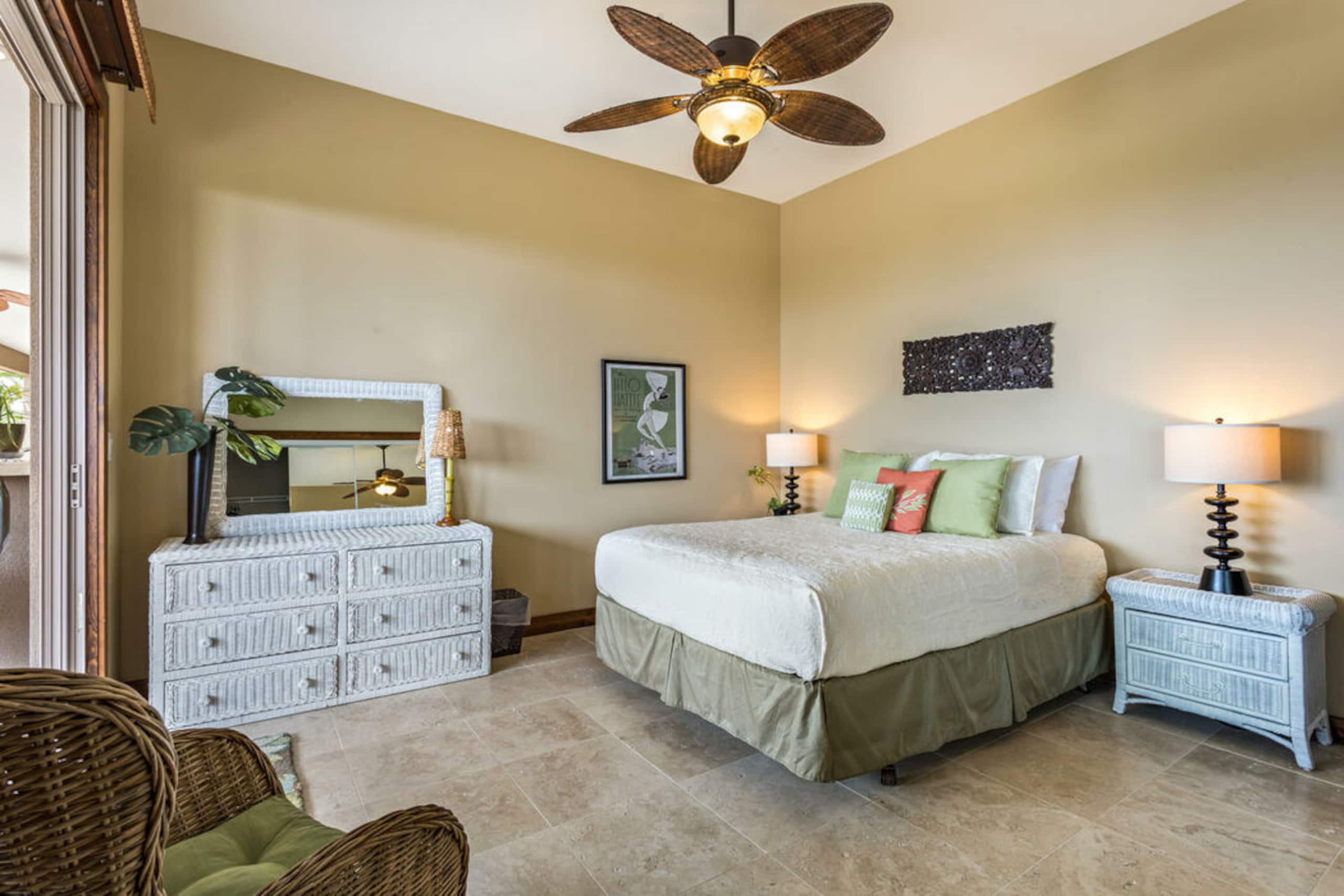 Home in Kailua-Kona · ★5.0 · 5 bedrooms · 6 beds · 4.5 baths - Image 24