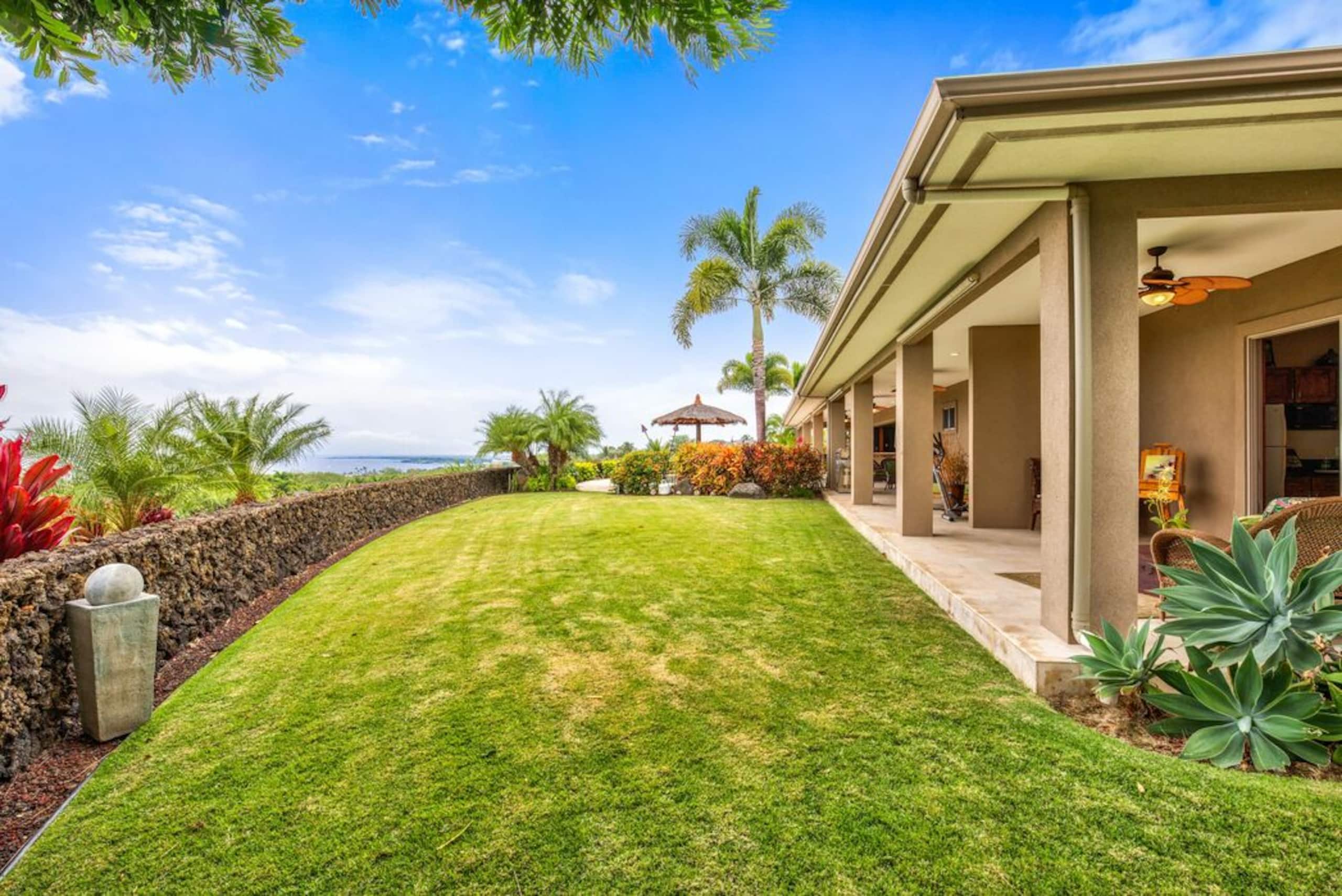 Home in Kailua-Kona · ★5.0 · 5 bedrooms · 6 beds · 4.5 baths - Image 38