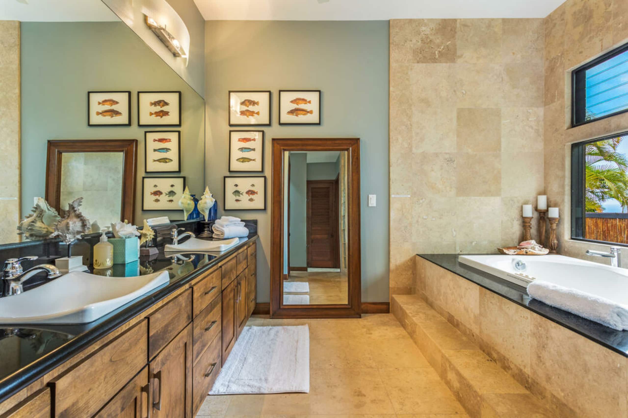 Home in Kailua-Kona · ★5.0 · 5 bedrooms · 6 beds · 4.5 baths - Image 18
