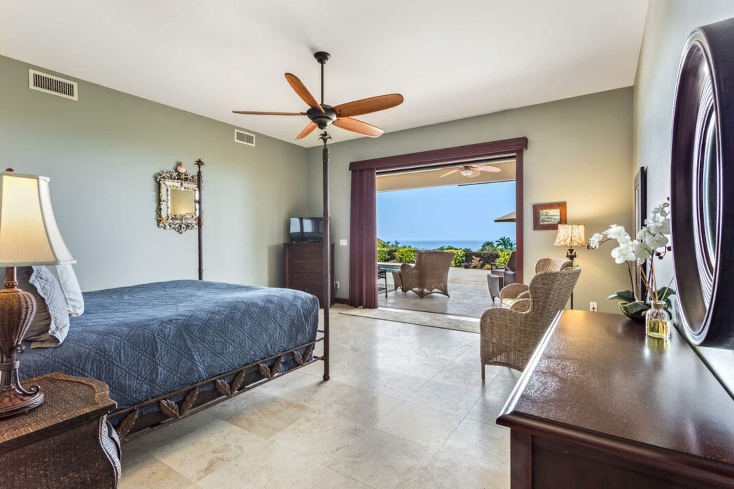 Home in Kailua-Kona · ★5.0 · 5 bedrooms · 6 beds · 4.5 baths - Image 17