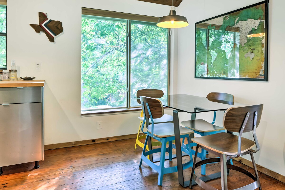 2 Mi to Dtwn: Pet-Friendly Austin Studio w/ Yard