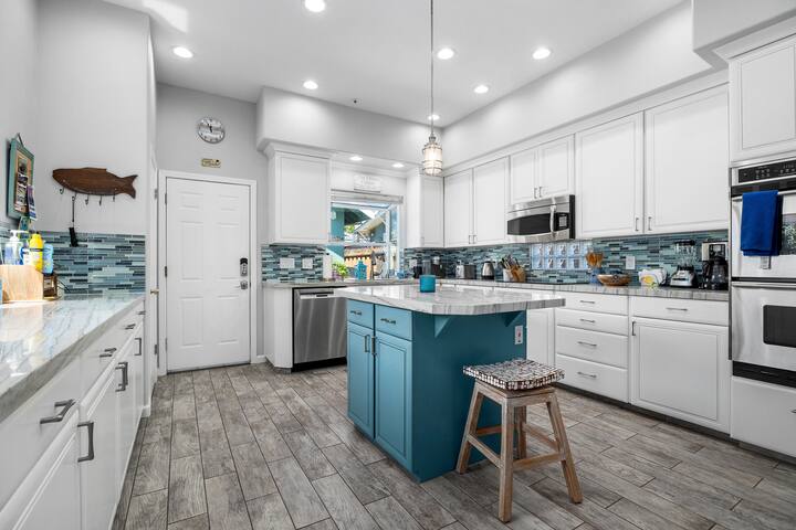 Twin Lakes Beach House gallery image 2