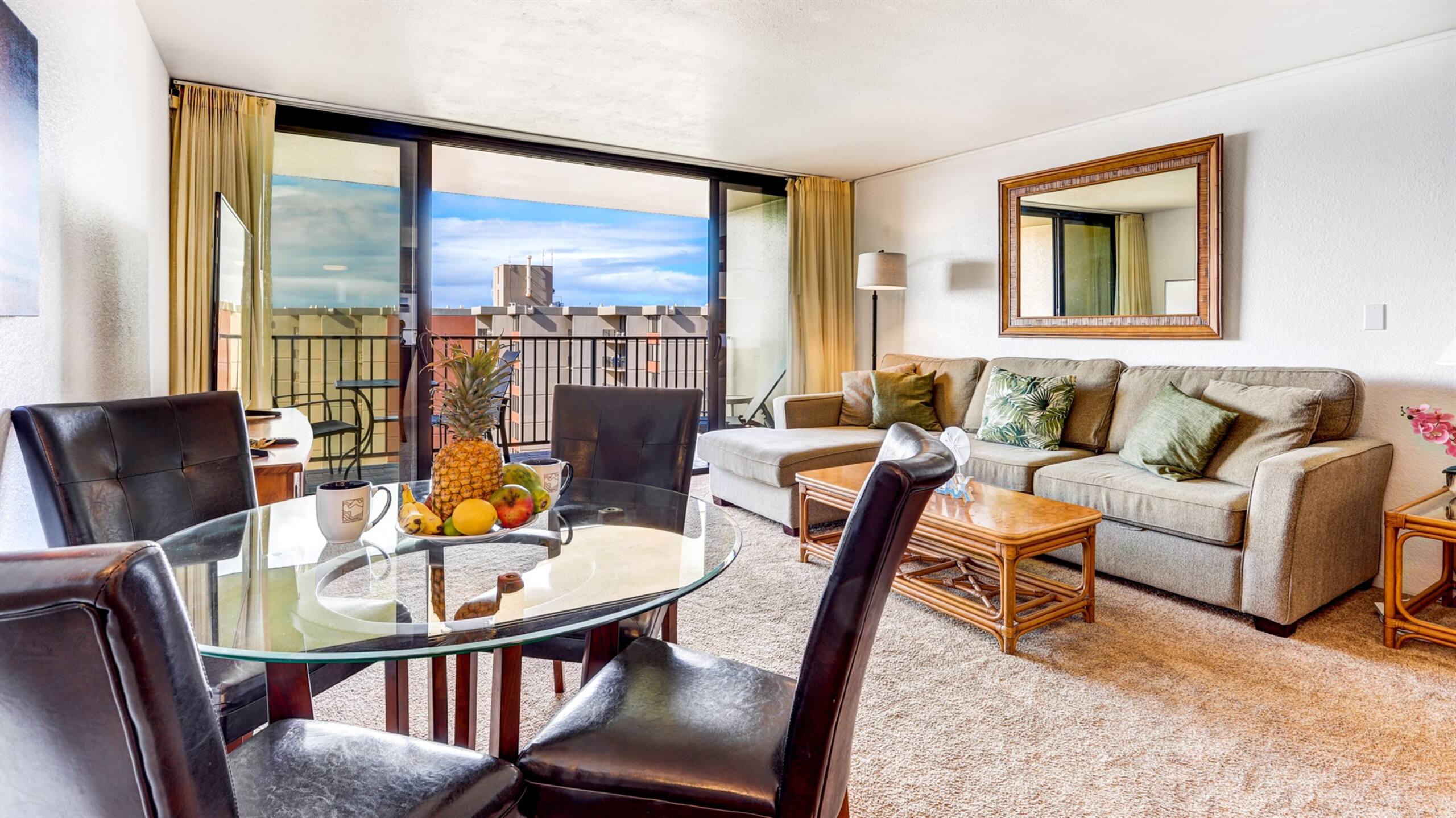 Condo in Kaanapali · ★4.8 · 1 bedroom · 2 beds · 1 bath - Image 4