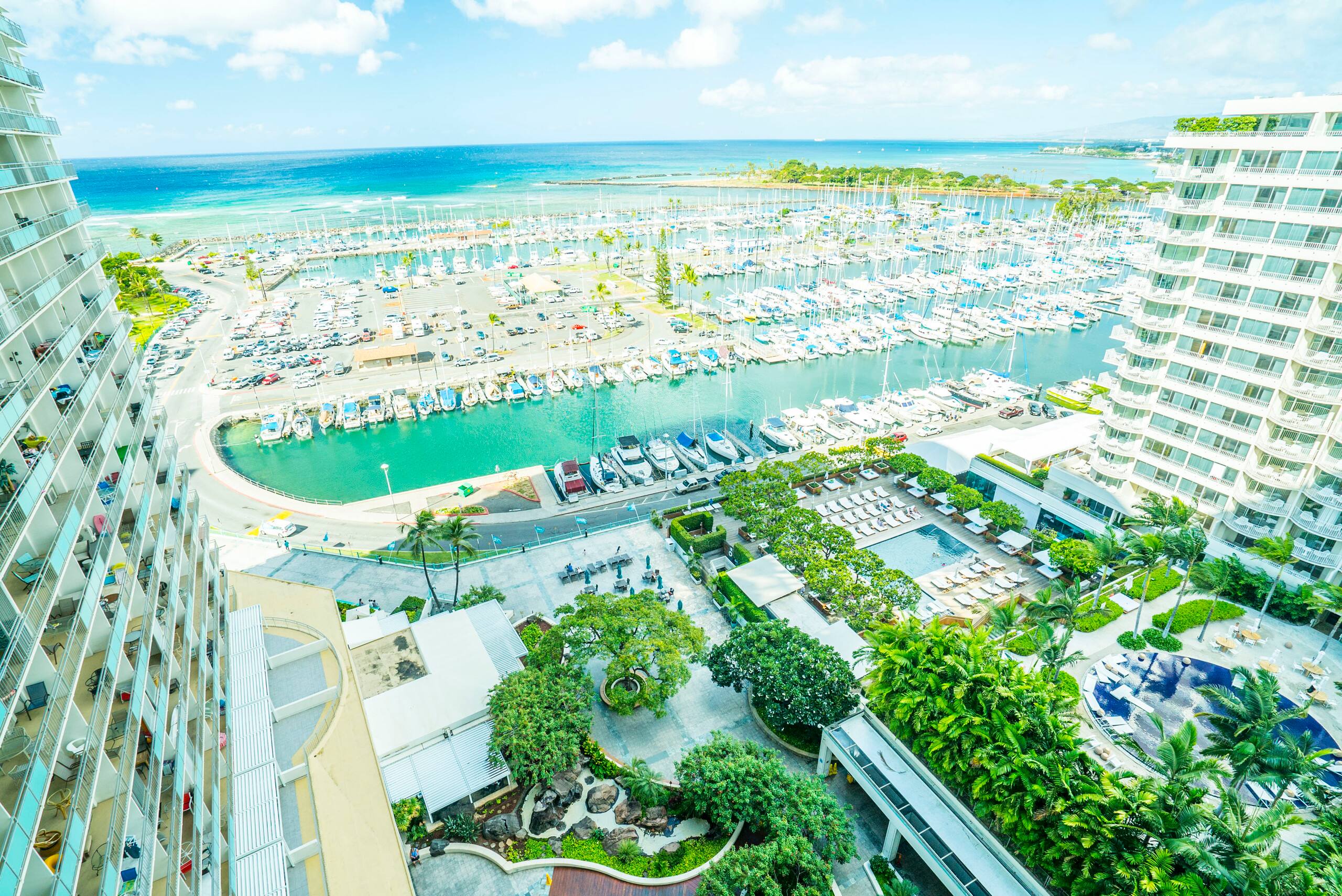 Condo in Honolulu · ★4.54 · 1 bedroom · 2 beds · 1 private bath - Image 36