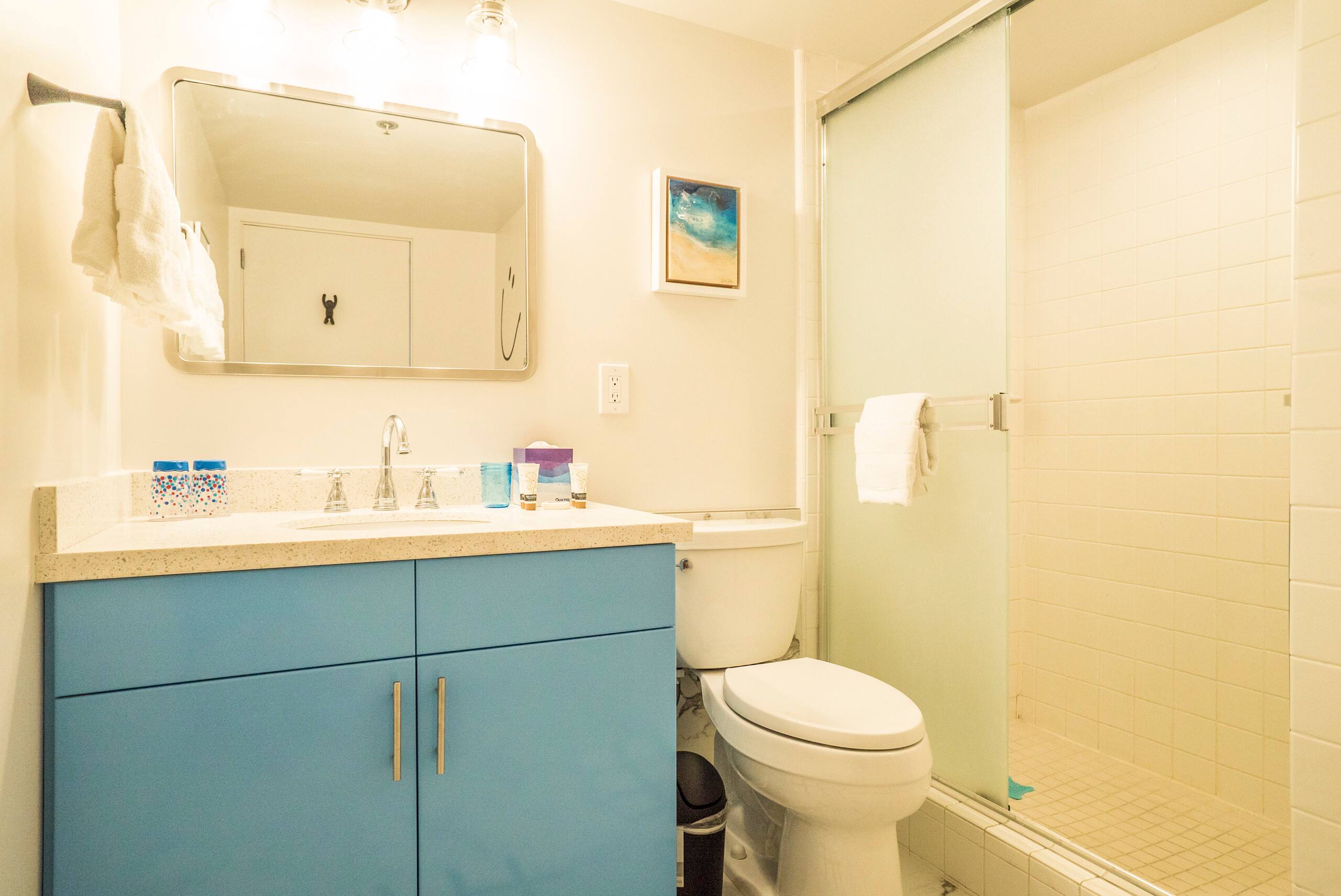 Condo in Honolulu · ★4.54 · 1 bedroom · 2 beds · 1 private bath - Image 32