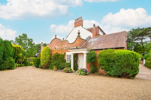 4 Bed in Scarborough (oc-sa870)