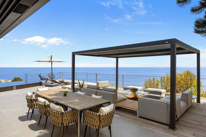 Malibu Oceana Bleu by Stay Awhile Villas gallery image 4