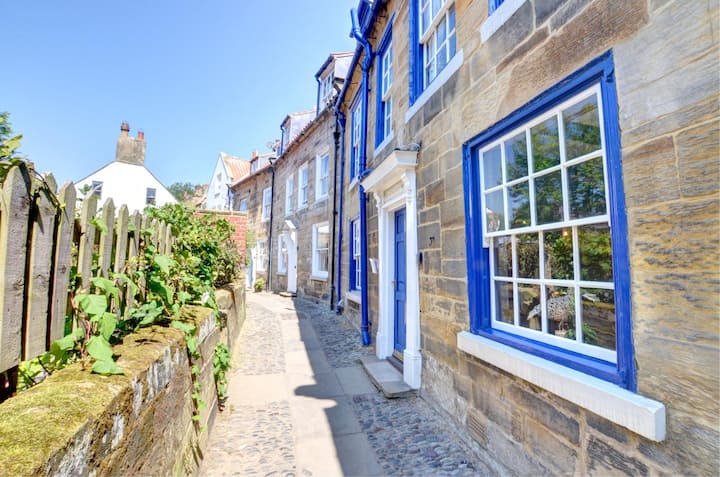 3 Bed in Whitby (oc-r045)