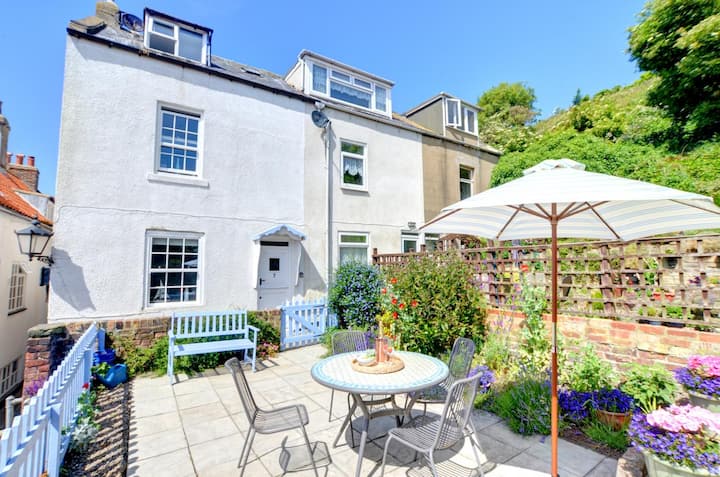 2 Bed In Whitby (Oc-w069) - Whitby