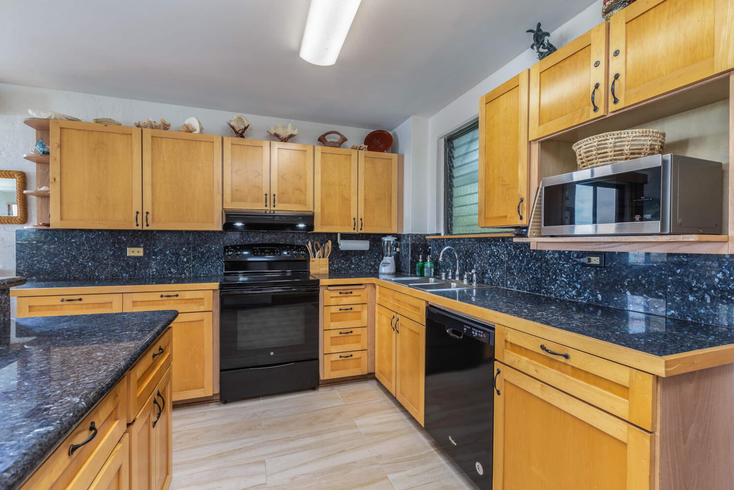 Condo in Koloa · ★4.84 · 2 bedrooms · 3 beds · 2 baths - Image 8