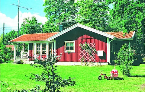 Nice home in Slakmöre with sauna