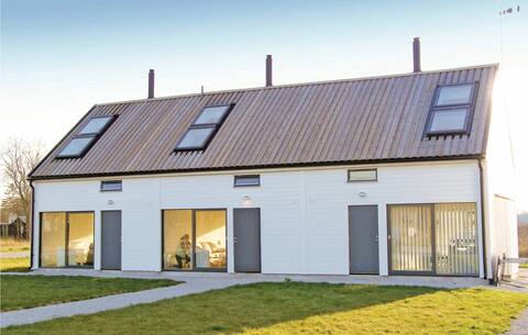 Awesome home in Burgsvik with WiFi