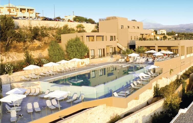 Beautiful home in Rethymno Crete gallery image 4