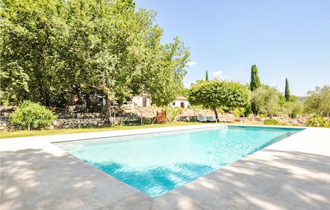 Lovely home in St. Cézaire sur Siagne with WiFi