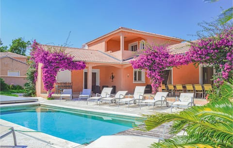 Stunning home in Moriani Plage