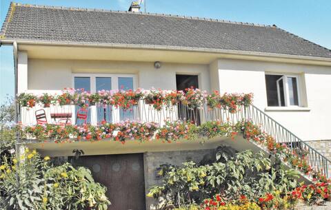 Holiday Home in Montsernelle