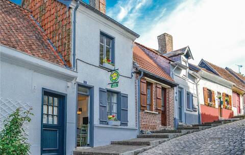Gorgeous home in Auxi le Château