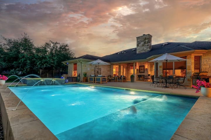 Private | Pool | Spa |Bsktball |Close Downtn