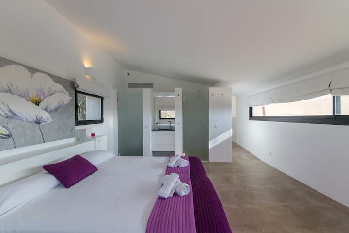 Dormitorio doble con baño privado