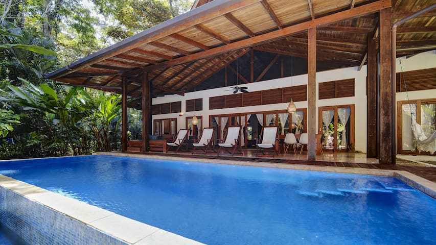 CR Caribbean Vacation managed Airbnb listing 1
