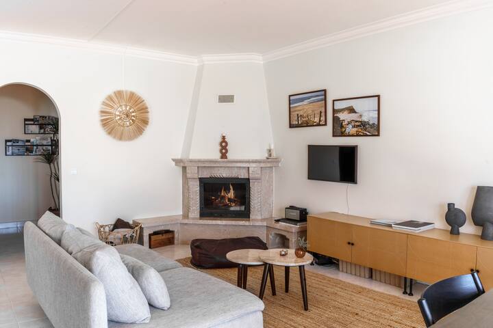 Sunset Terrace & Pool gallery image 2