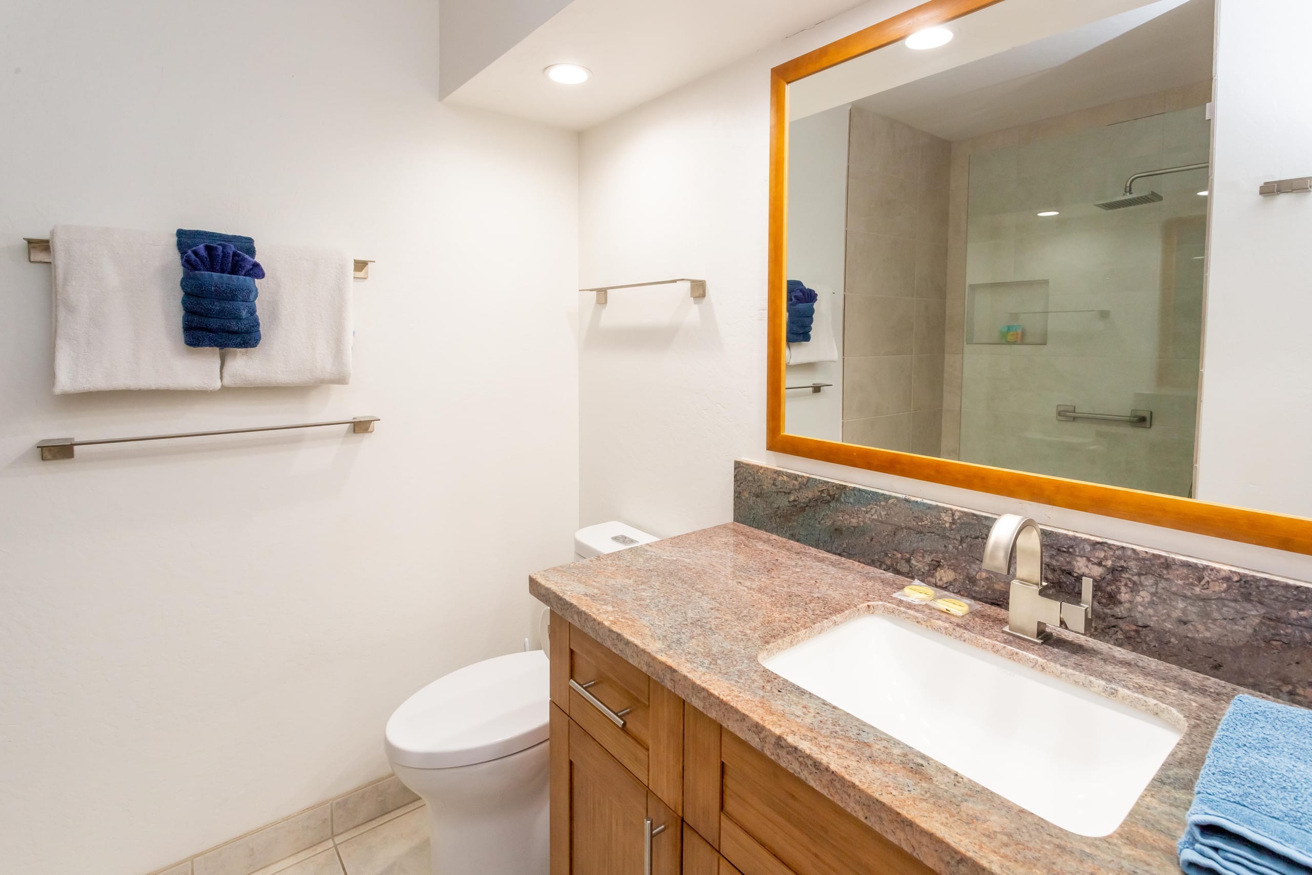 Condo in Kihei · ★4.75 · 1 bedroom · 2 beds · No bathroom - Image 18