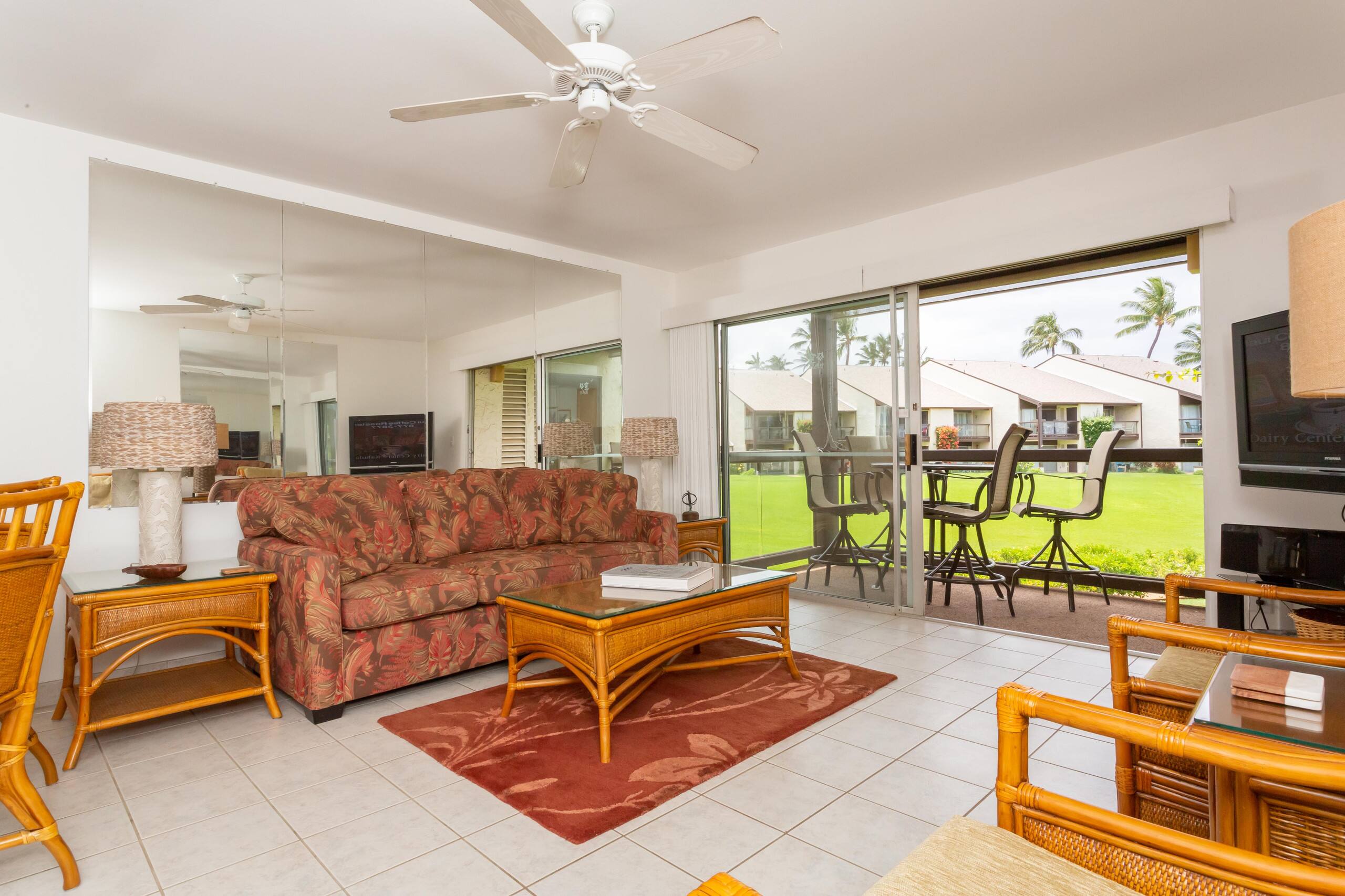 Condo in Kihei · ★4.75 · 1 bedroom · 2 beds · No bathroom - Image 8