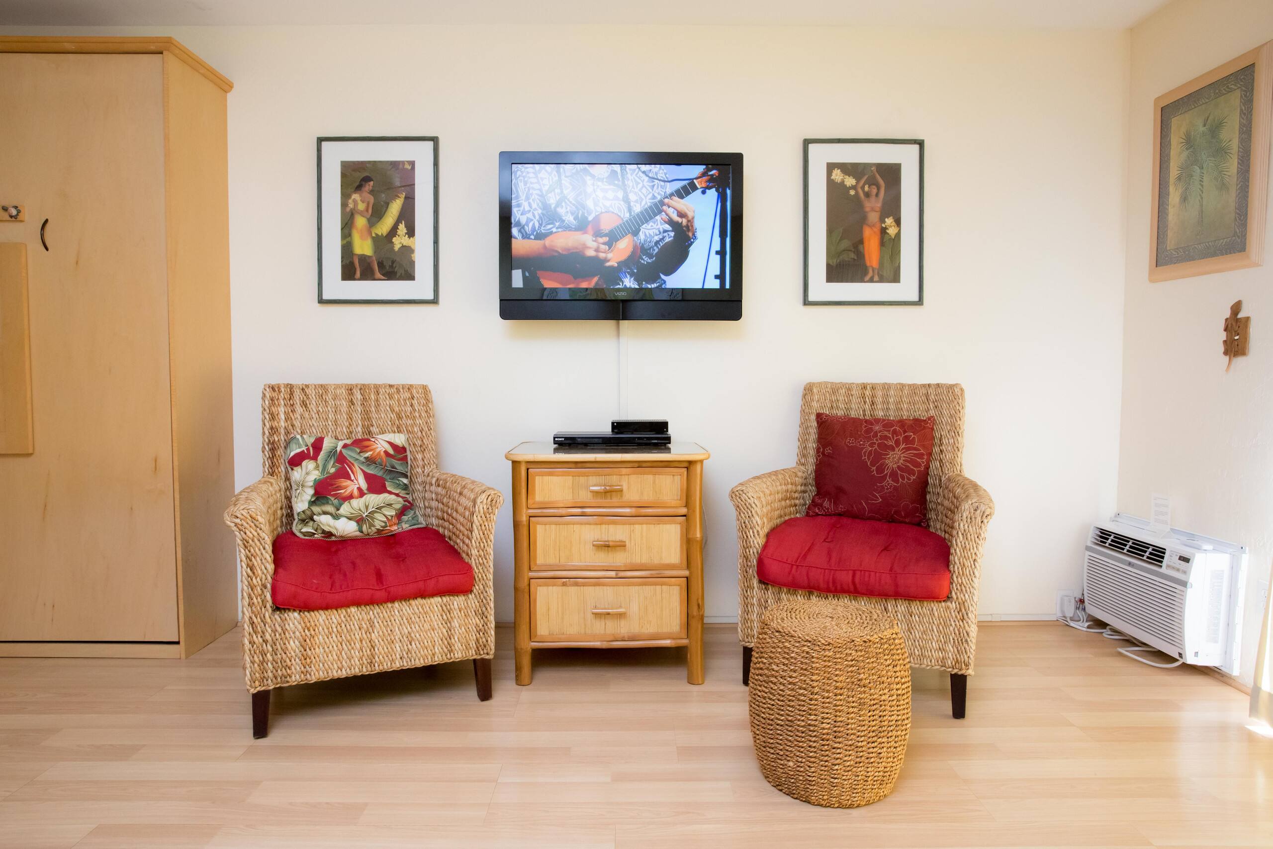 Condo in Kihei · ★4.8 · 1 bedroom · 2 beds · 1 bath - Image 6