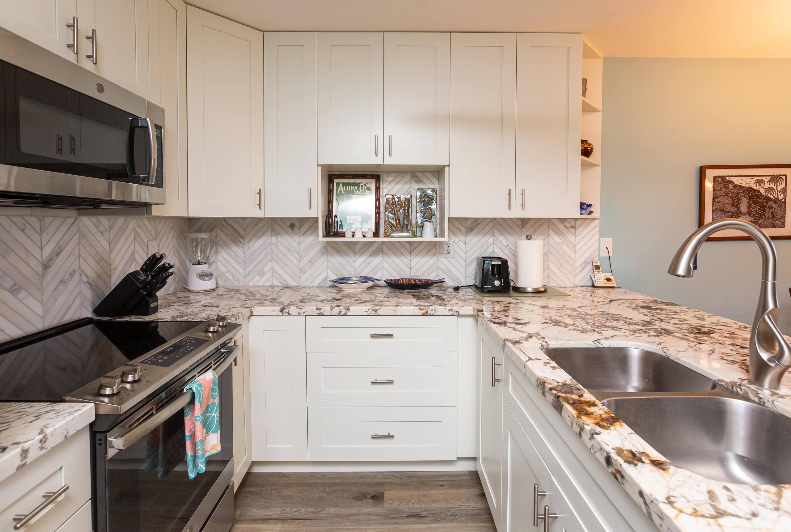 Condo in Kihei · ★4.8 · 1 bedroom · 2 beds · No bathroom - Image 37