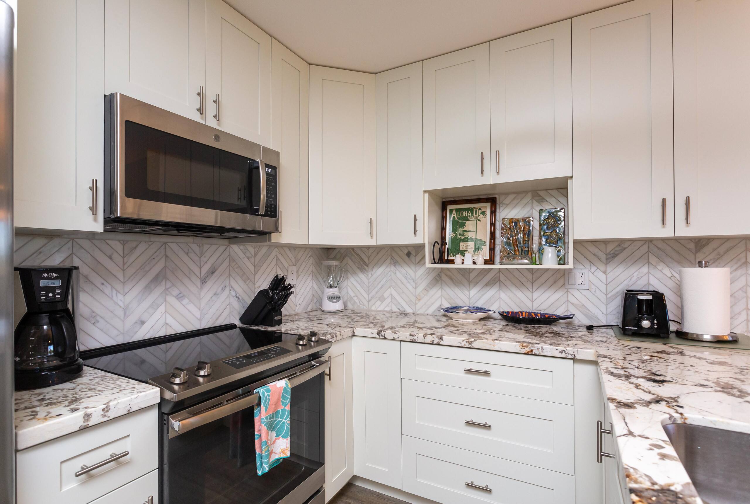 Condo in Kihei · ★4.8 · 1 bedroom · 2 beds · No bathroom - Image 31