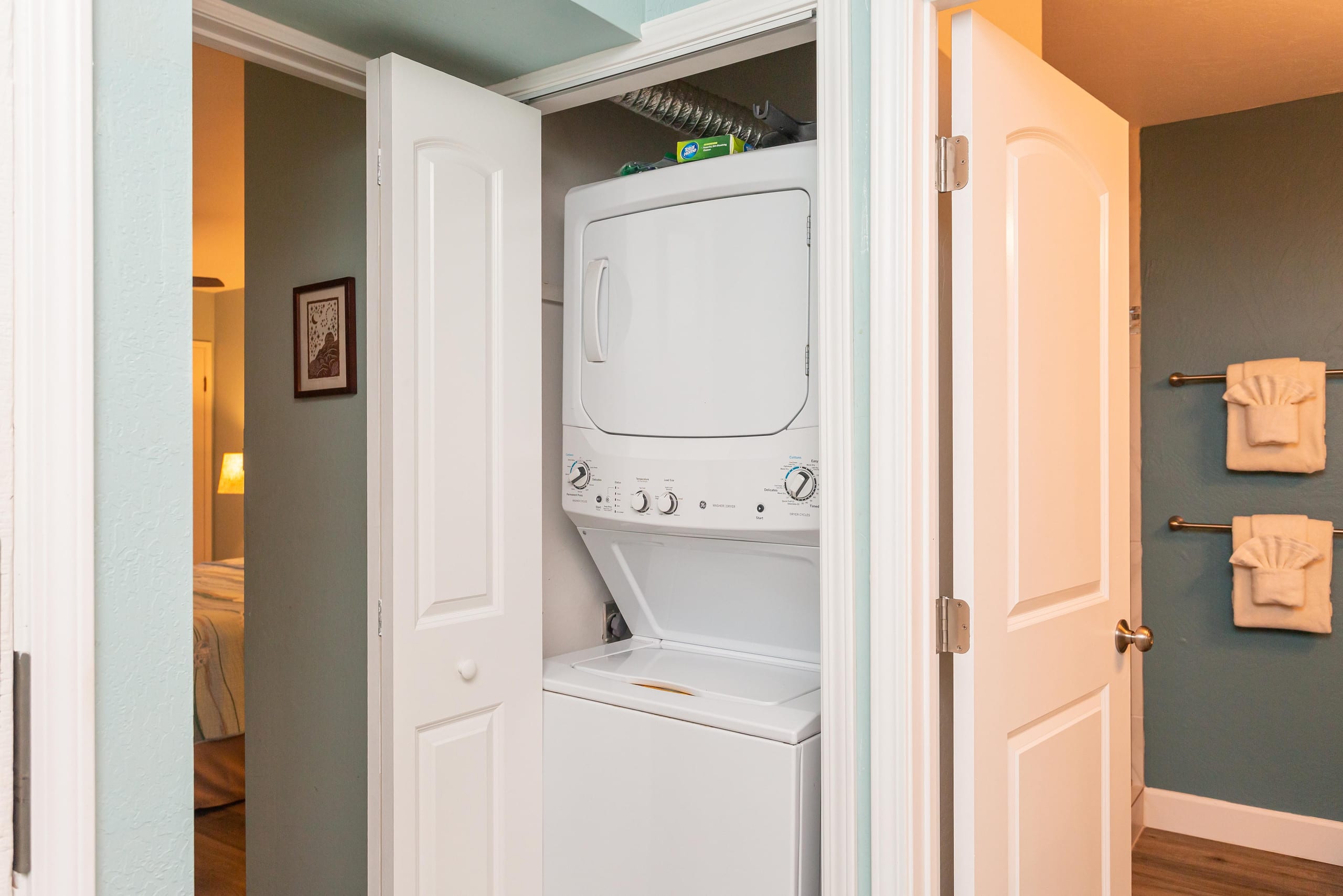 Condo in Kihei · ★4.8 · 1 bedroom · 2 beds · No bathroom - Image 35