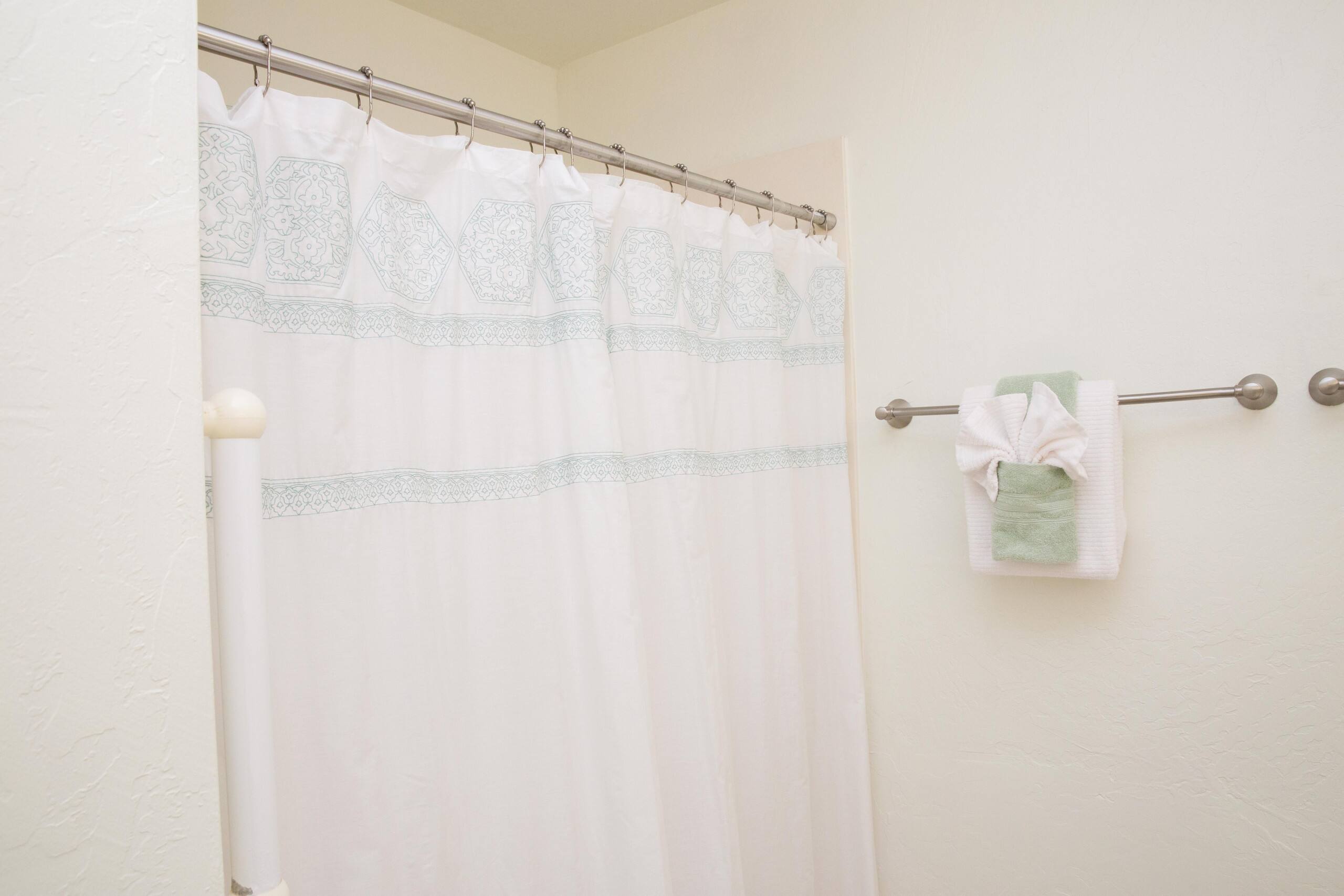 Condo in Kihei · ★4.5 · 1 bedroom · 2 beds · No bathroom - Image 17