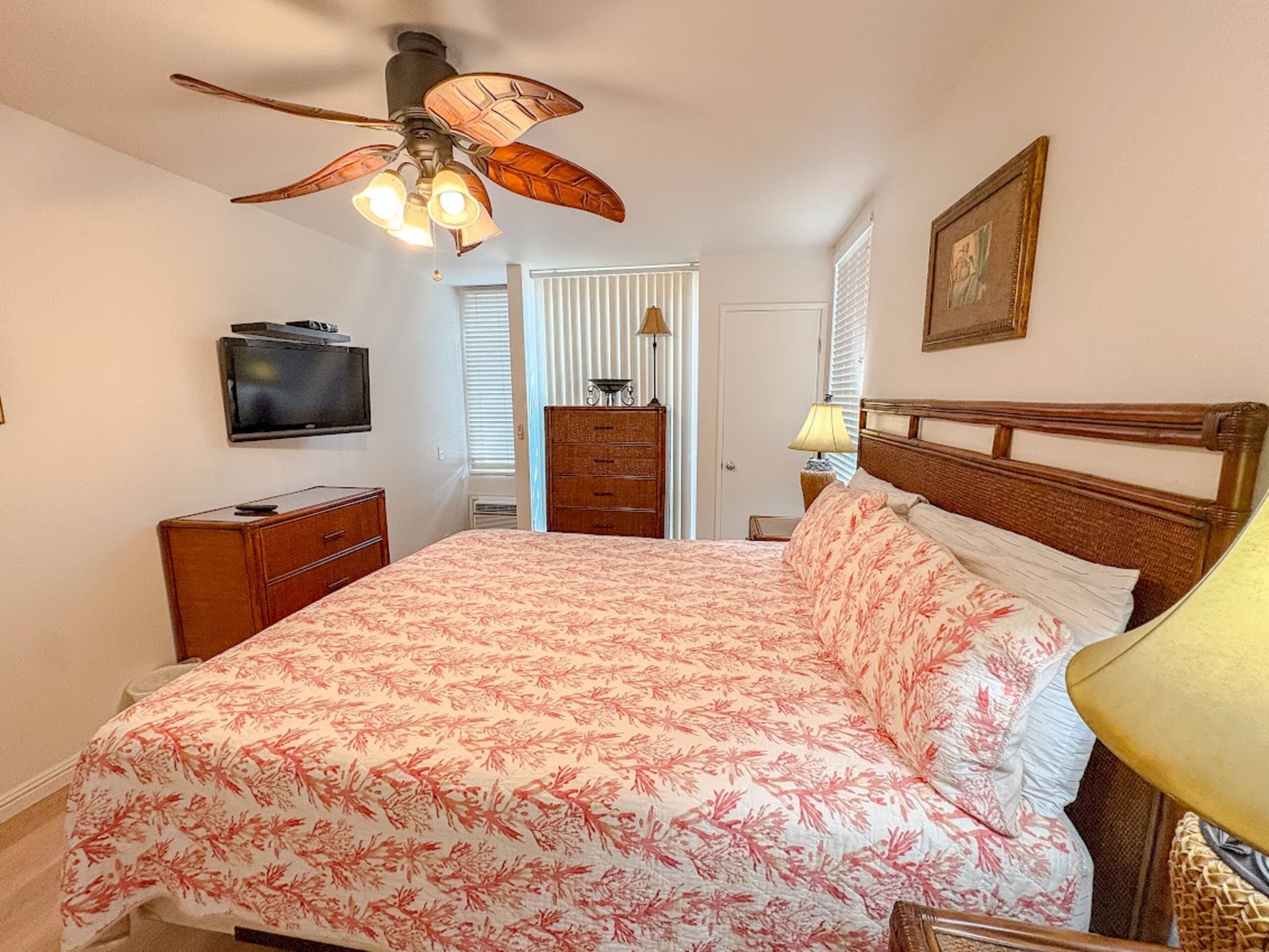 Condo in Kihei · ★5.0 · 1 bedroom · 2 beds · 1 bath - Image 17