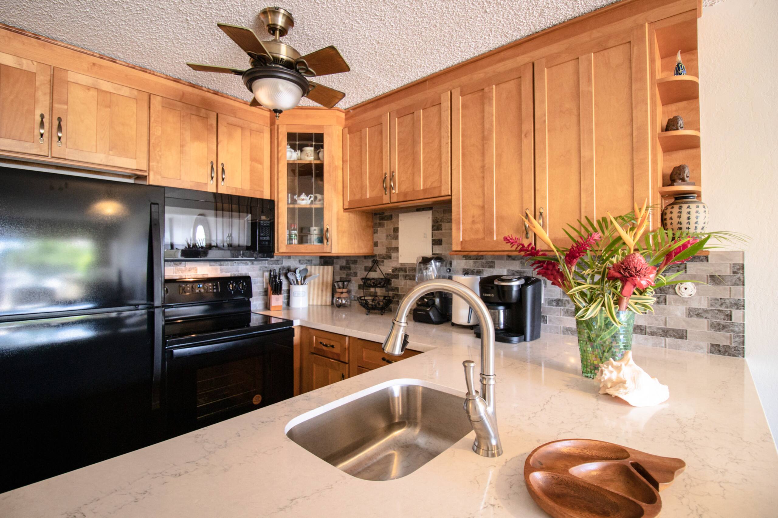 Condo in Kihei · ★4.67 · 1 bedroom · 2 beds · 1 bath - Image 16