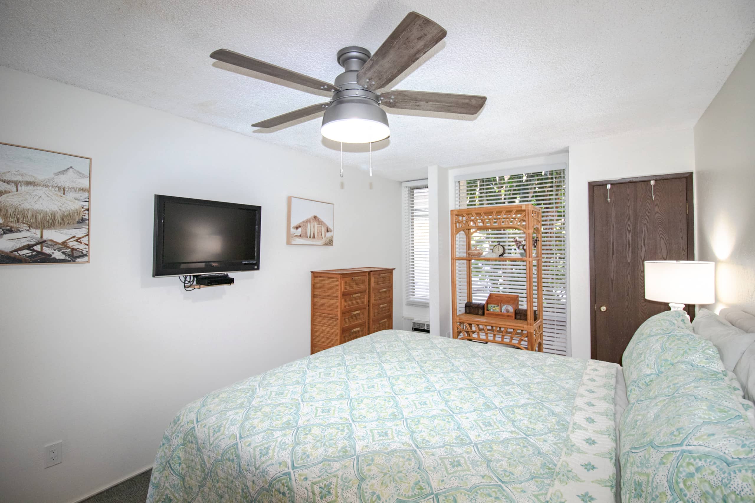Condo in Kihei · ★4.67 · 1 bedroom · 2 beds · 1 bath - Image 23