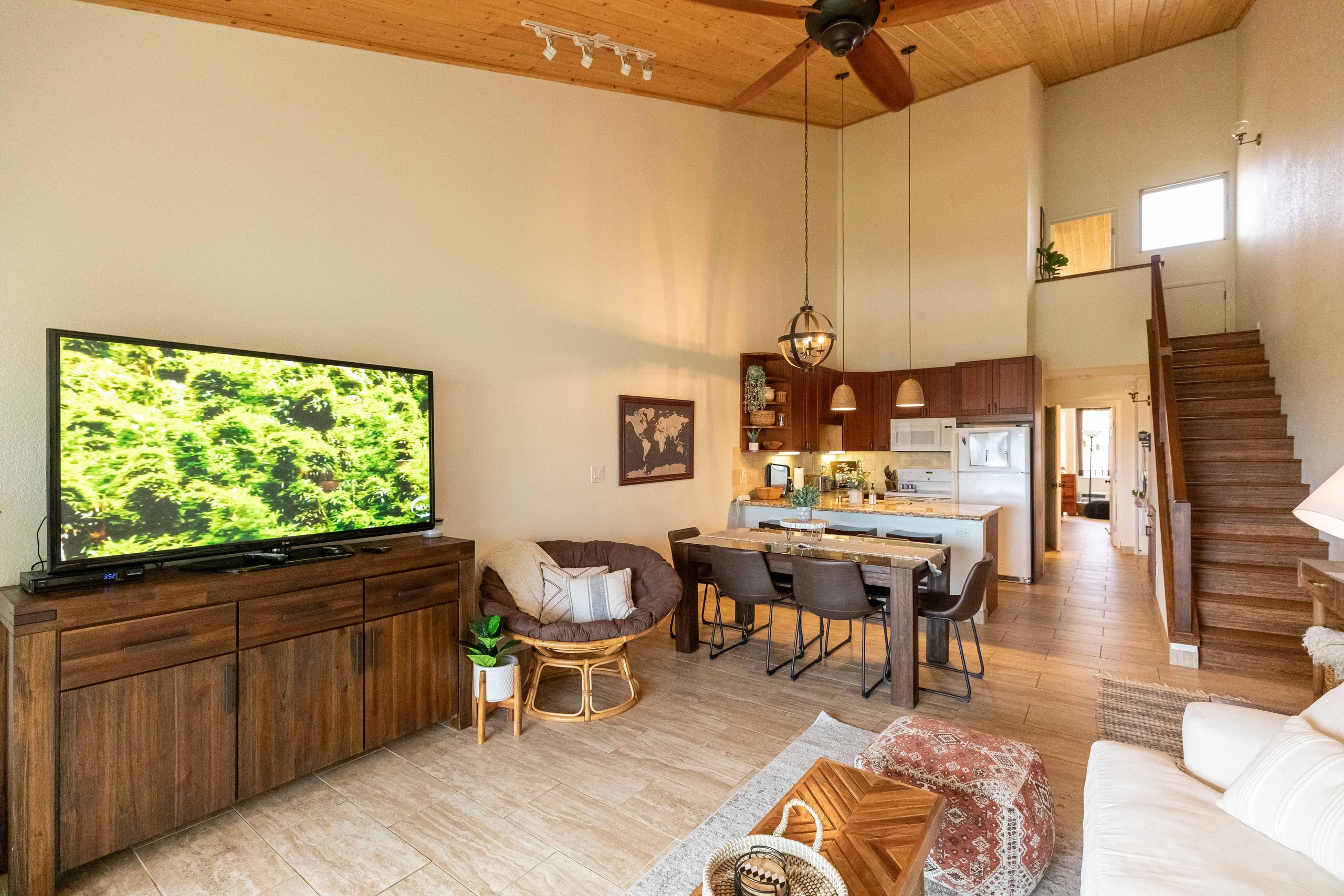 Condo in Kihei · ★4.92 · 2 bedrooms · 2 beds · No bathroom - Image 7